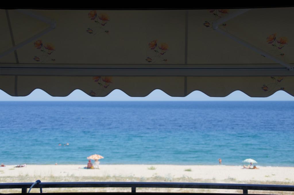 Ermioni Apartments Nea Vrasna Bagian luar foto