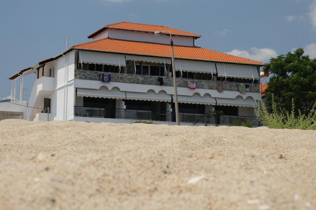 Ermioni Apartments Nea Vrasna Bagian luar foto