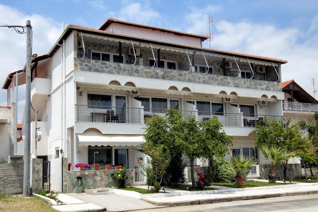 Ermioni Apartments Nea Vrasna Bagian luar foto