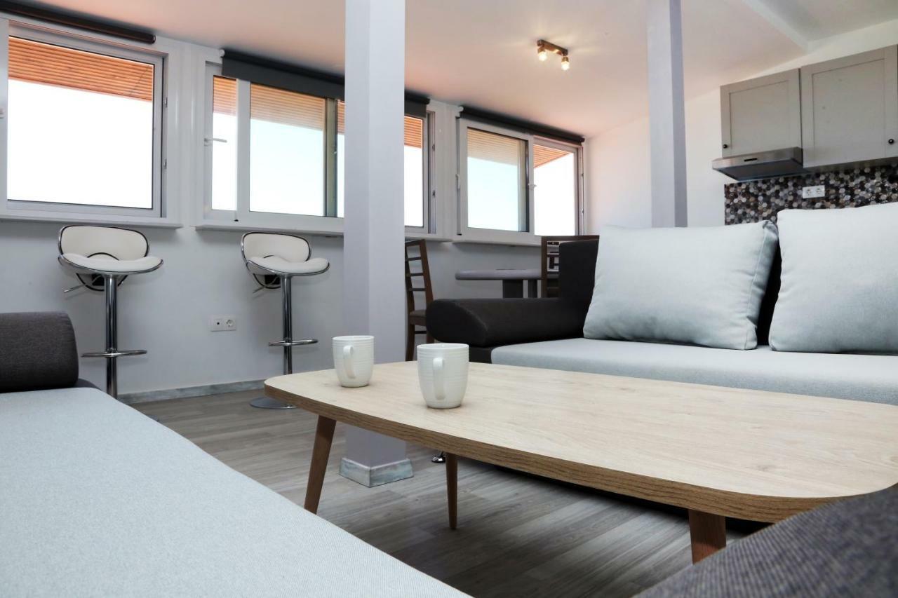 Ermioni Apartments Nea Vrasna Bagian luar foto